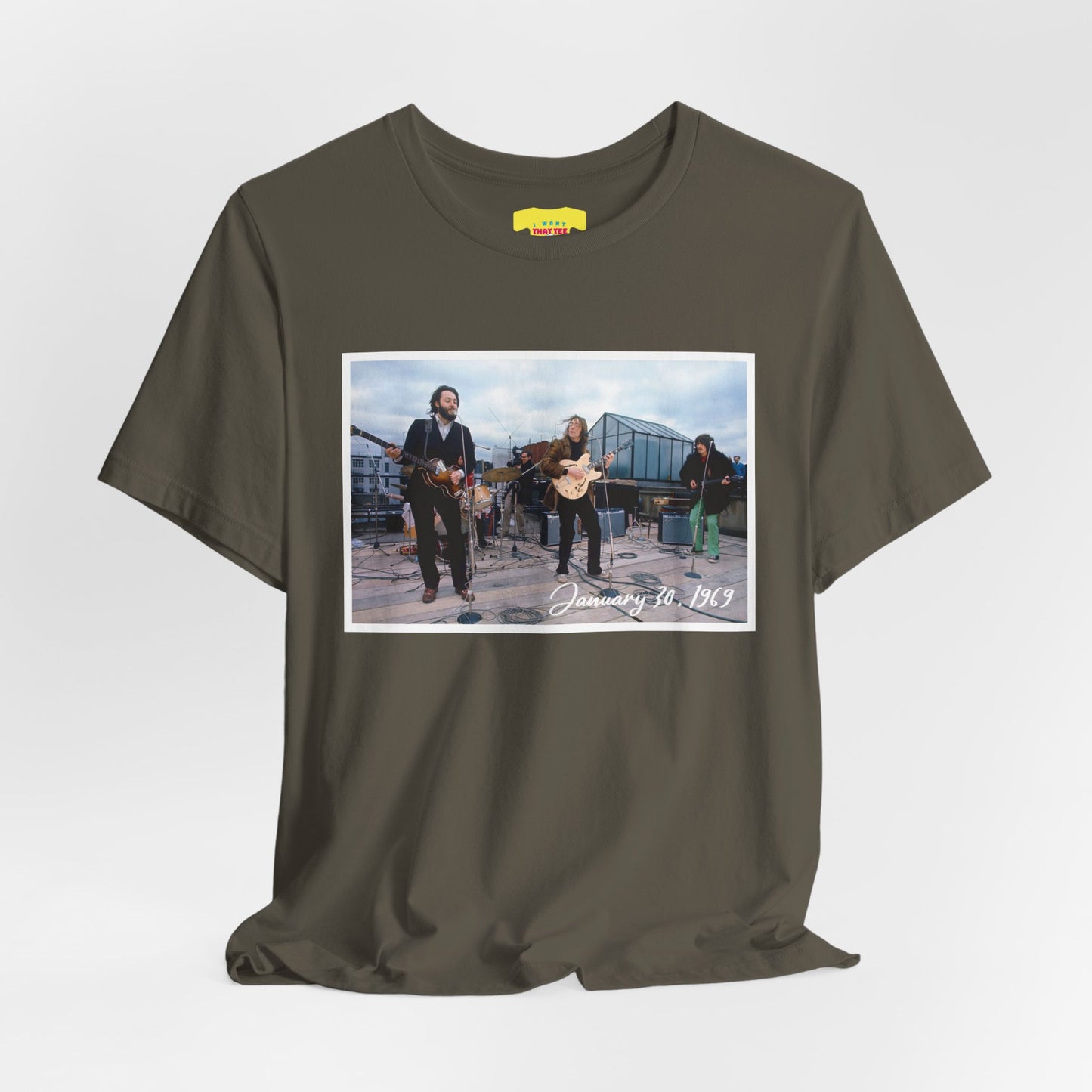 BEATLES ROOFTOP CONCERT (Unisex Softstyle T-Shirt)