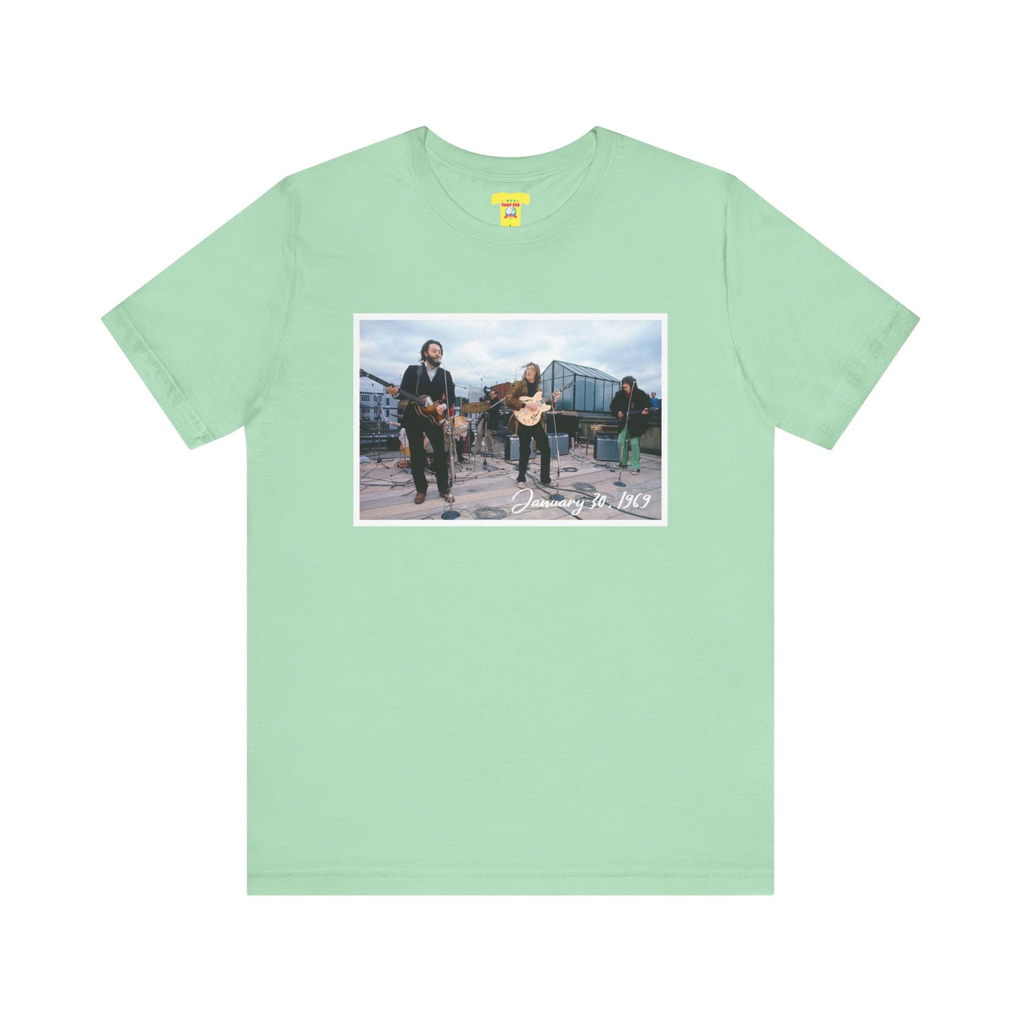 BEATLES ROOFTOP CONCERT (Unisex Softstyle T-Shirt)